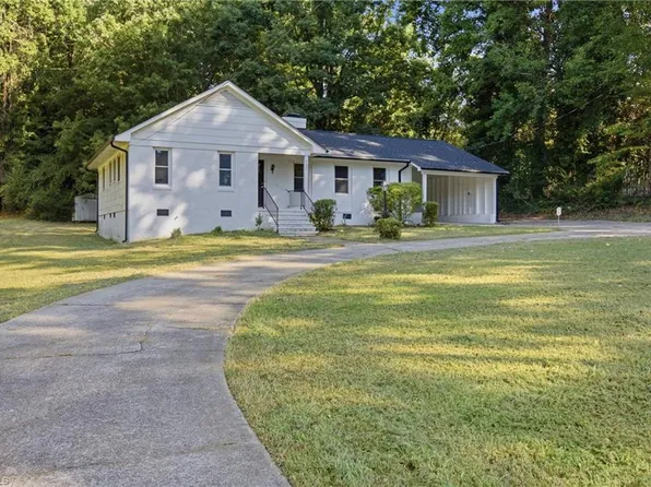737 Lakeview Dr, Henderson, NC 27536