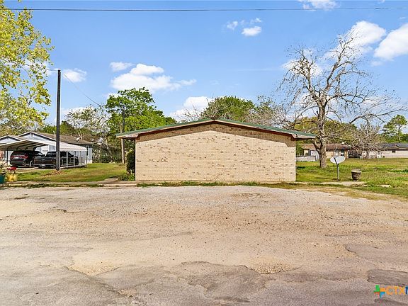 4th image of 502 E Heard St