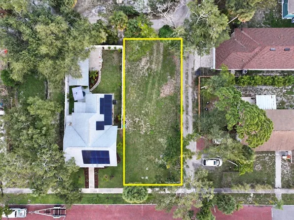8TH ST S, ST PETERSBURG, FL 33705