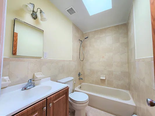 Rented by Highline Residential | media 31