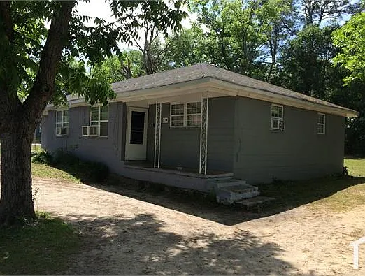 851 Williams St E #1 — Photo 1