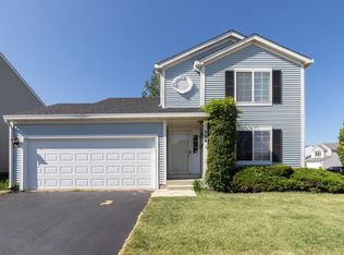 394 E Stanton Ct, Round Lake Beach, IL 60073