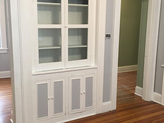 3rd image of 24 Holmes Rd #24