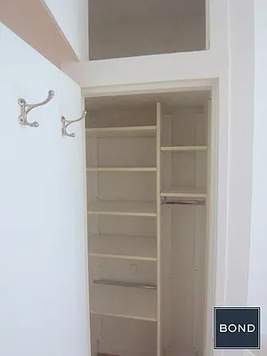 Rented by Bond New York | media 30