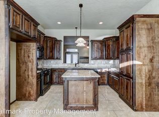 3012 Flint Ct, Moore, OK 73165