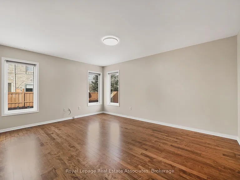 34 McCandless Ct — Photo 8