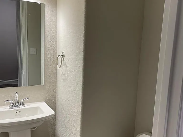 207 Suma Dr — Photo 27