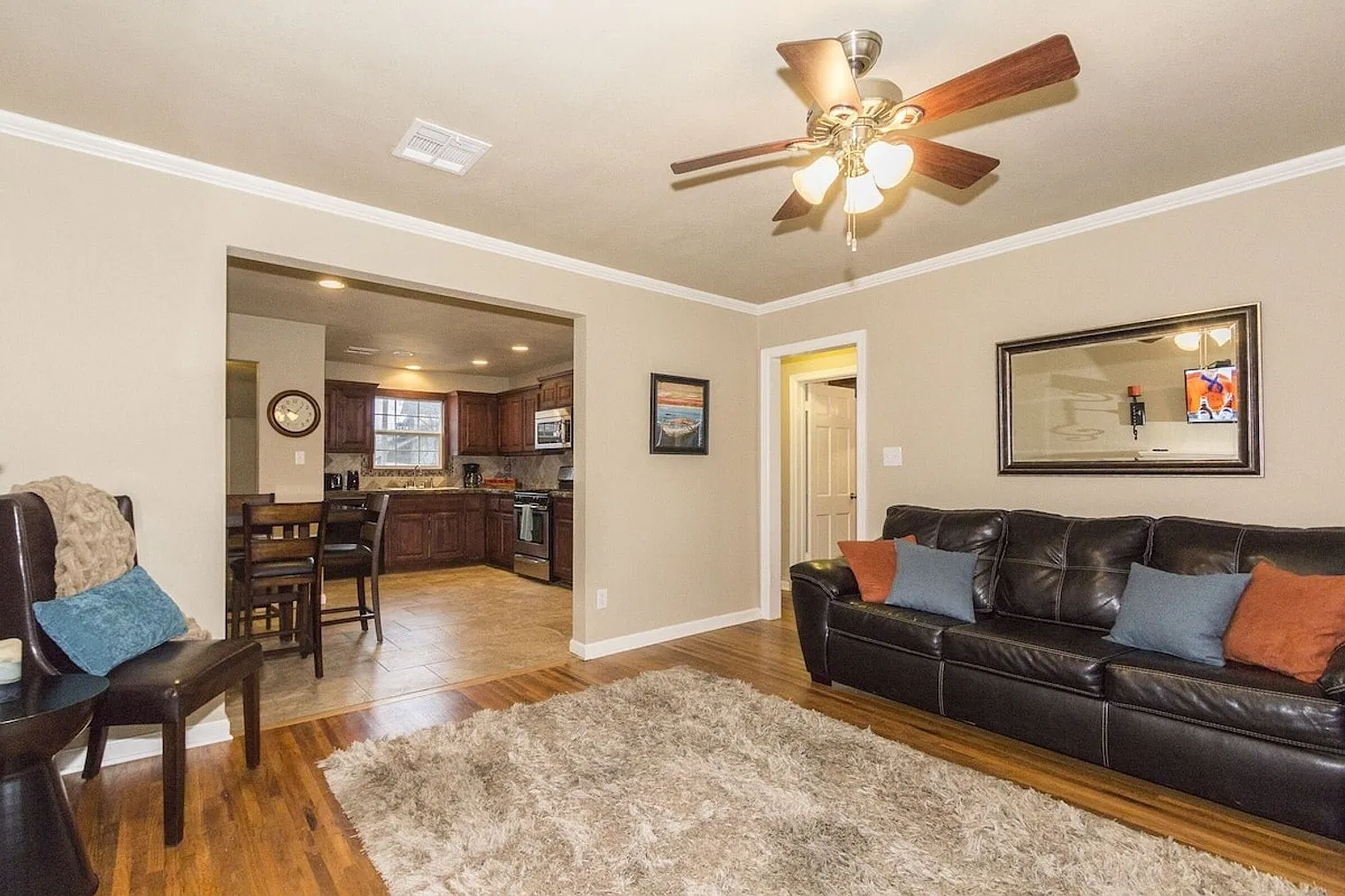 4 bed, 2.0 bath, $6,007 — Photo 1