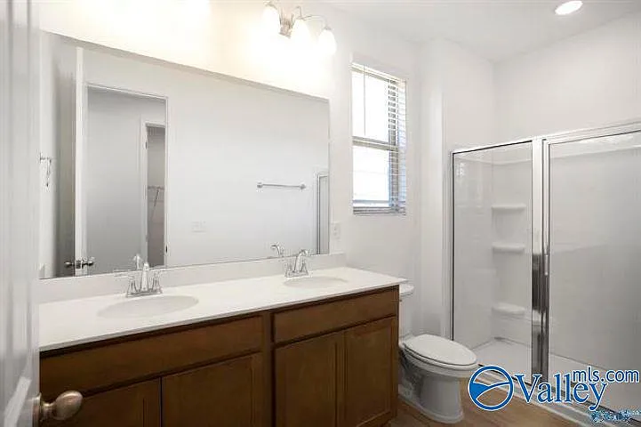 103 Cavern Ct — Photo 13