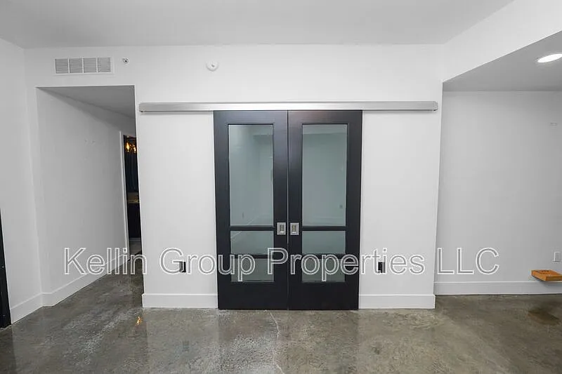 2 bed, 2.5 bath, $3,400 — Photo 4