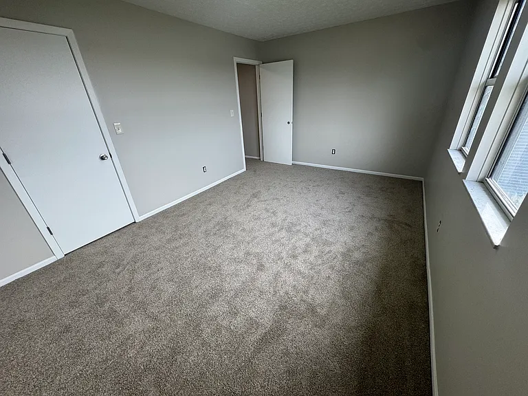 2069 Bridlewood Blvd — Photo 8