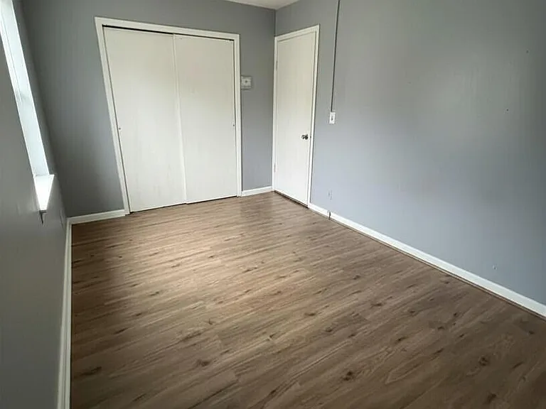 423 Lisk Ave #1 — Photo 5