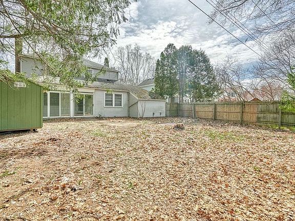 48th image of 262 Commodore Pkwy