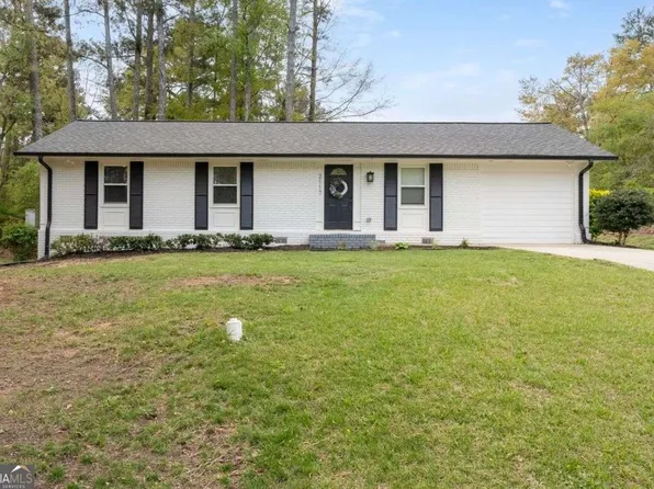 2117 Red Berry Ln SW, Marietta, GA 30008