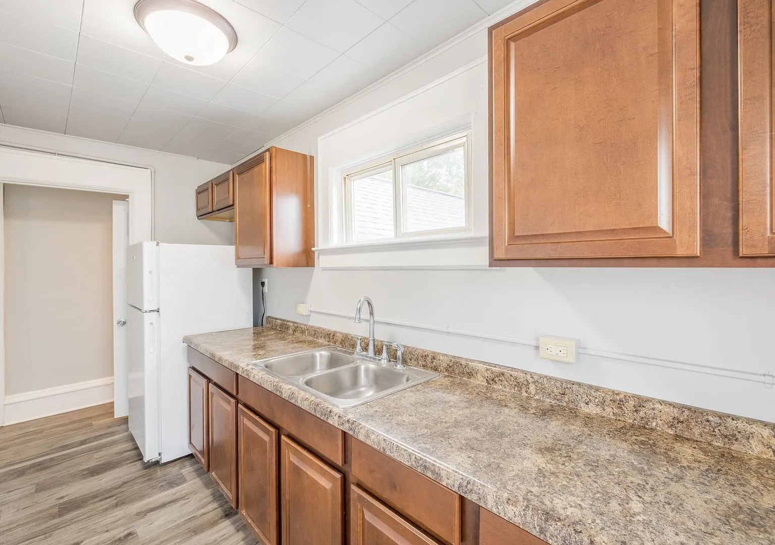 189 E Merrill Ave — Photo 1