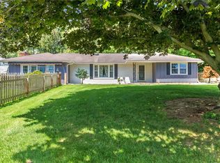 220 Holly Ln, Somerset, PA