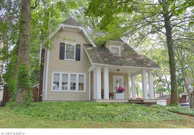 1st image of 974 Amelia Ave