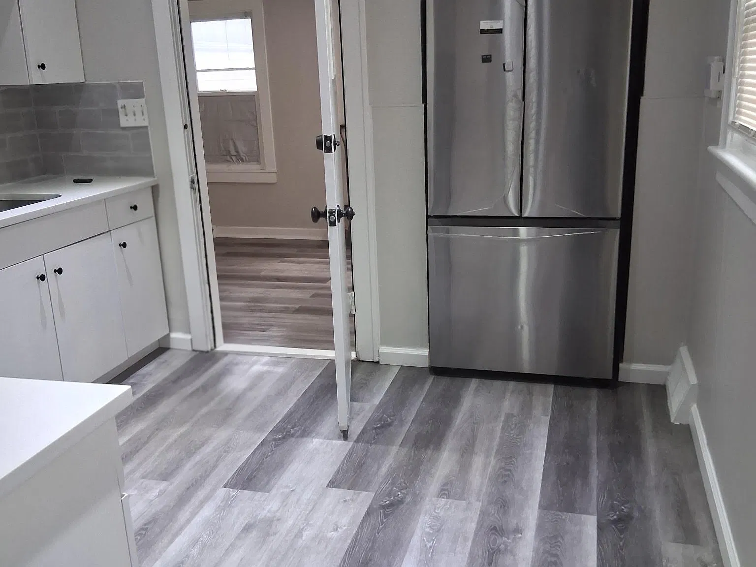 3 bed, 1.5 bath, 1452 sqft, $1,875 — Photo 3