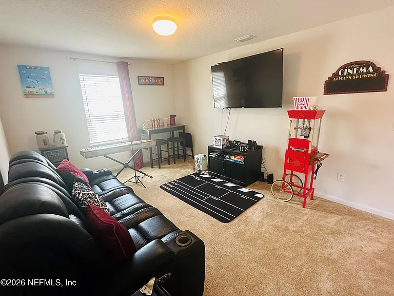 12573 Green Meadow Dr — Photo 26