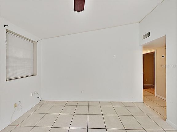 2nd image of 1020 Leisure Ave