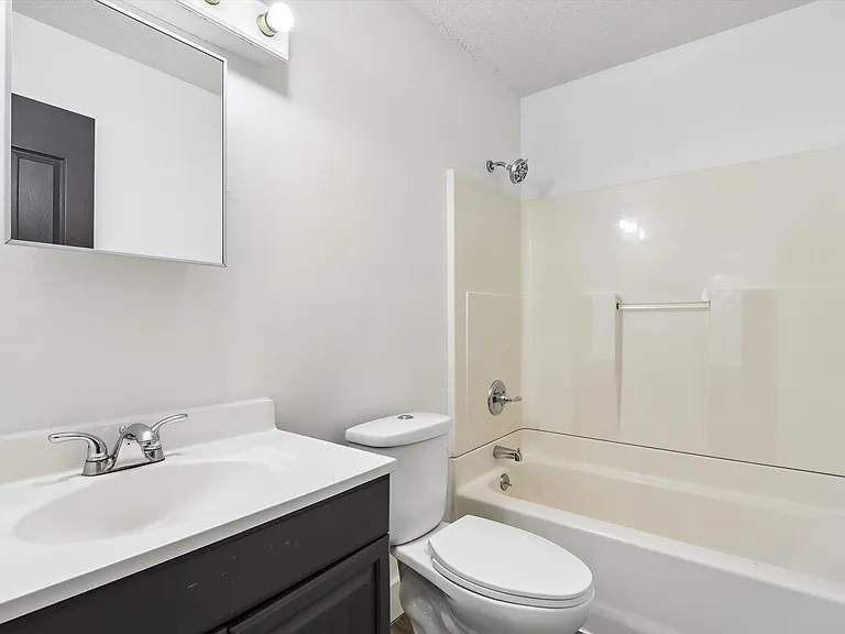 755 Brandon Avenue — Photo 8
