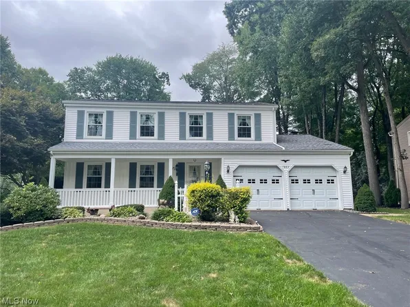 7803 Glen Oaks Dr NE, Warren, OH 44484