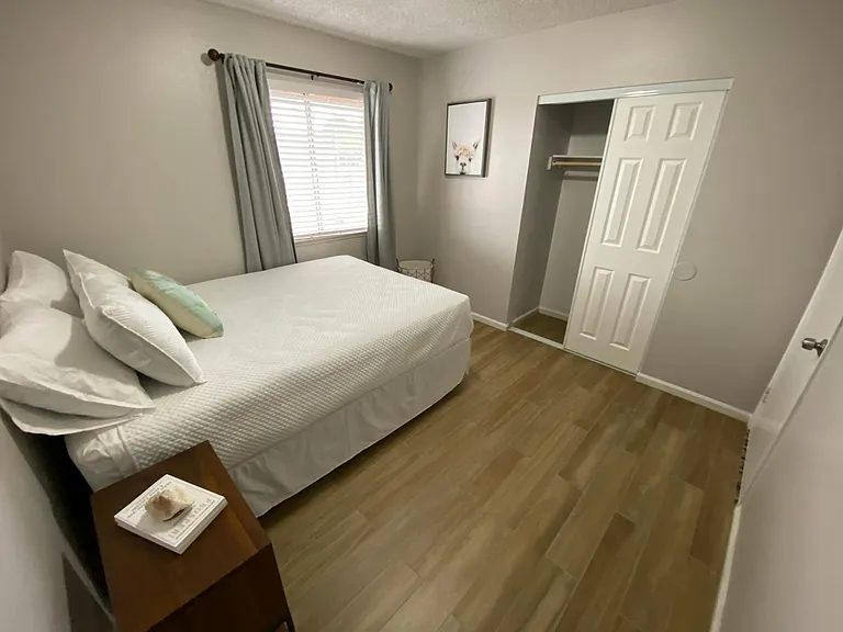 Bedroom # 1 - Pic 2