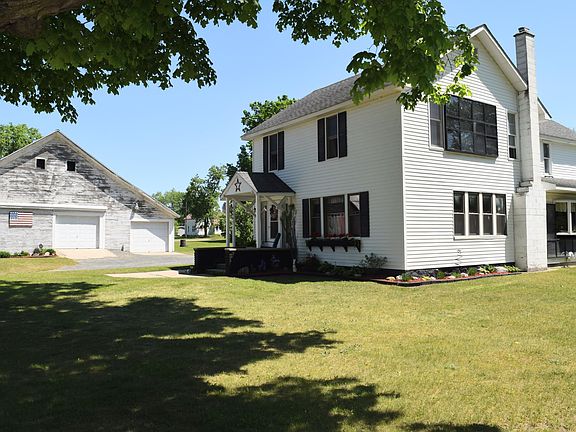 2nd image of 4982 N Foster St