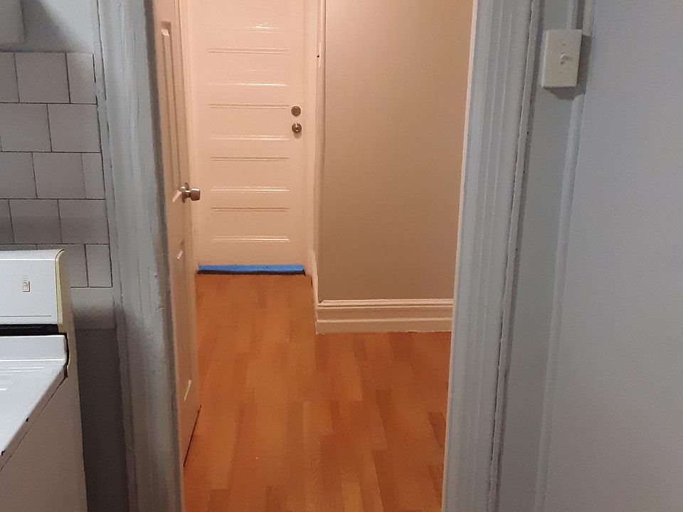 1st image of 909 S 17th St Floor 3
