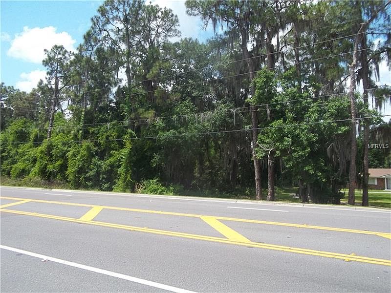 1st image of 936 Winnie Ln