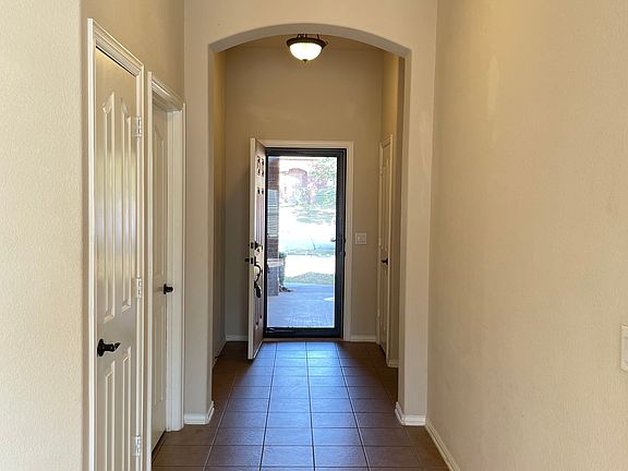 2nd image of 1318 Fox Glen Trl