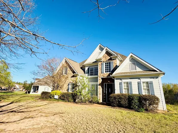 2318 W Wellsgate Dr, Oxford, MS 38655