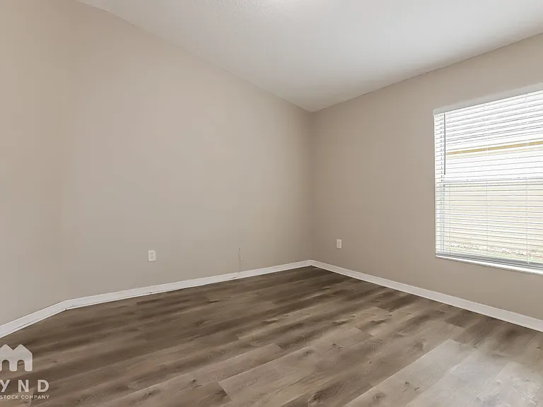 12526 Cricklewood Dr — Photo 10