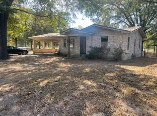 107 Vine St, Russell, AR 72139