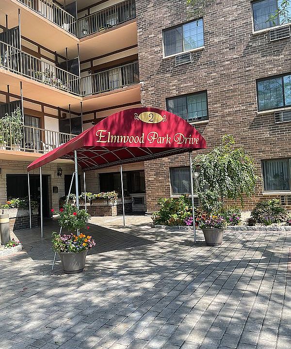 1st image of 2 Elmwood Park Dr APT 411