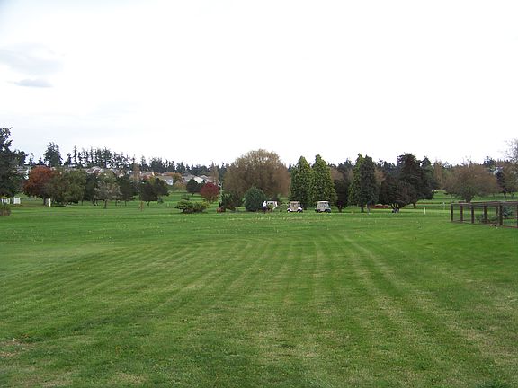 3rd image of 2285 Fairway Ln