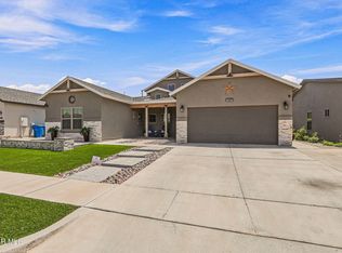 620 David Ortiz St, Socorro, TX 79927