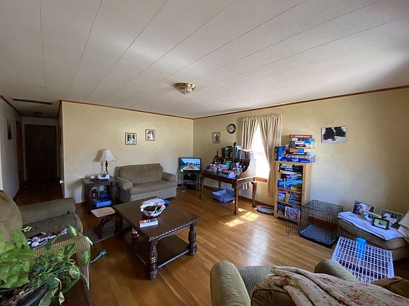 3rd image of 308 S Benton St