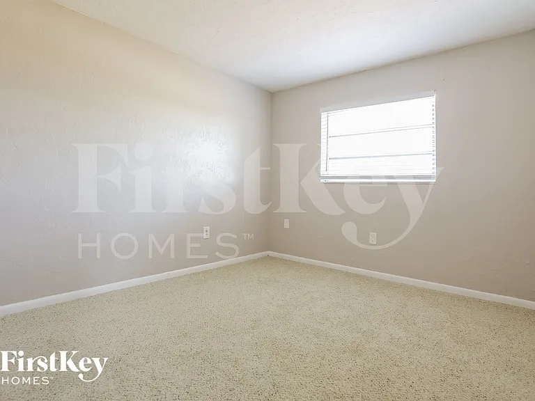 63 Rotonda Cir — Photo 16