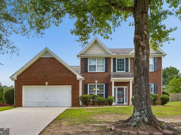 5076 Huntcrest Dr SW, Mableton, GA 30126