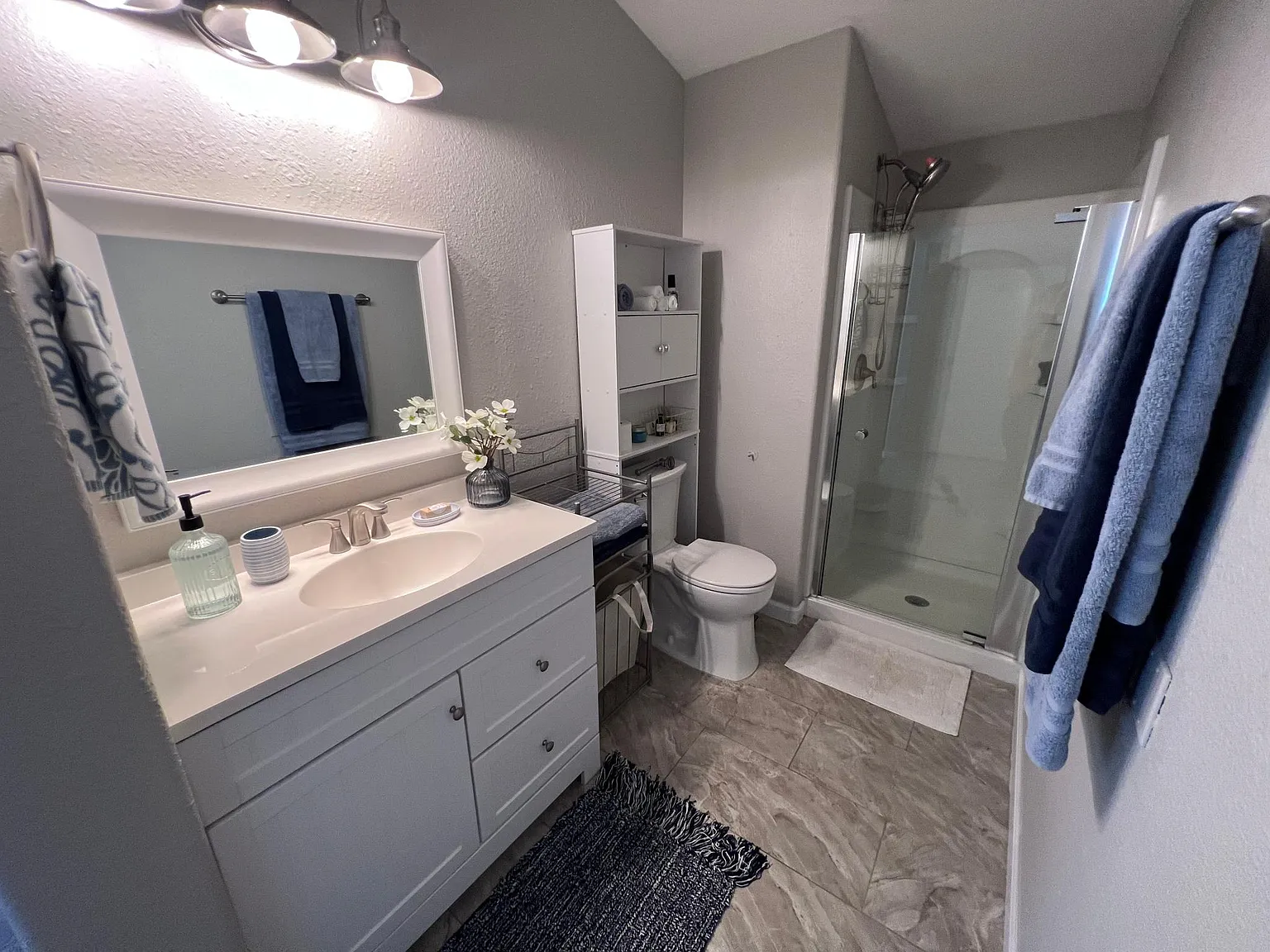1115 Valley Glen Dr — Photo 3