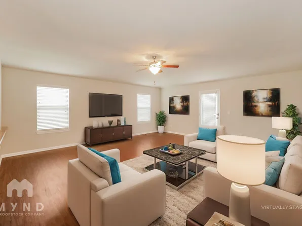 17195 Pratt St, Gardner, KS 66030