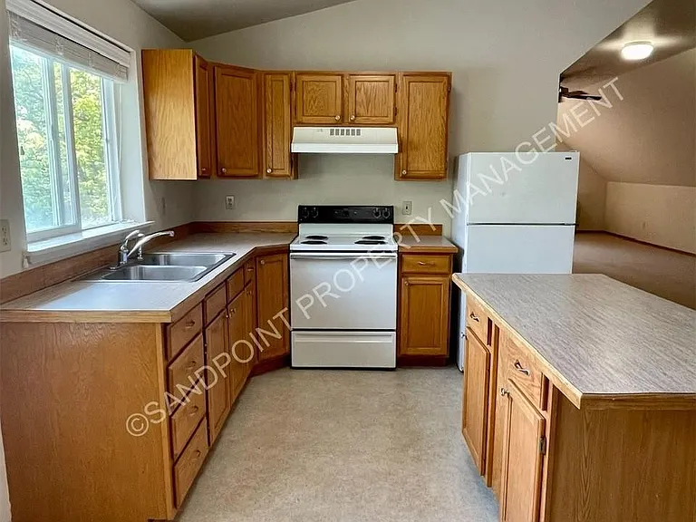 302 S 2nd Ave #9 — Photo 8