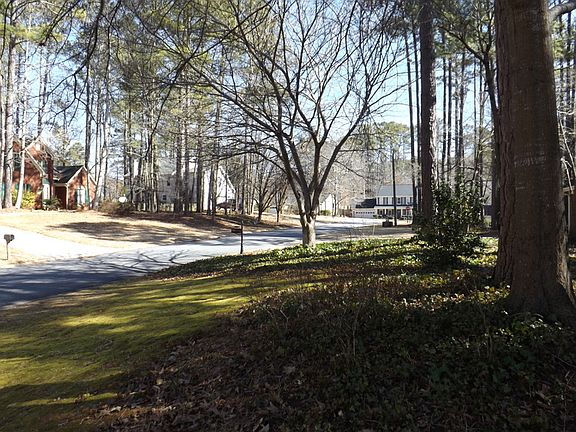3rd image of 5052 Southland Dr