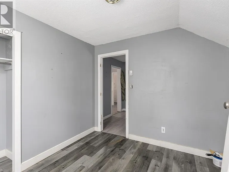 515 Albert St E #2 — Photo 13