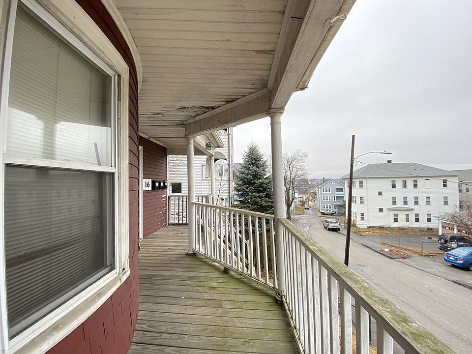 16 Hillside St Worcester, MA, 01610 Apartments for Rent Zillow