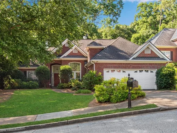 1180 Home Place Dr, Lawrenceville, GA 30043