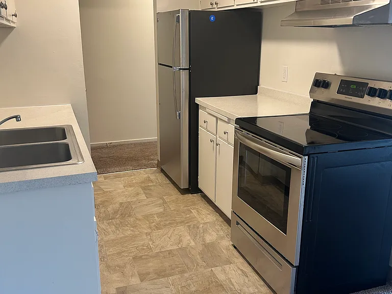 The Park Apartments & Townhomes — Photo 9