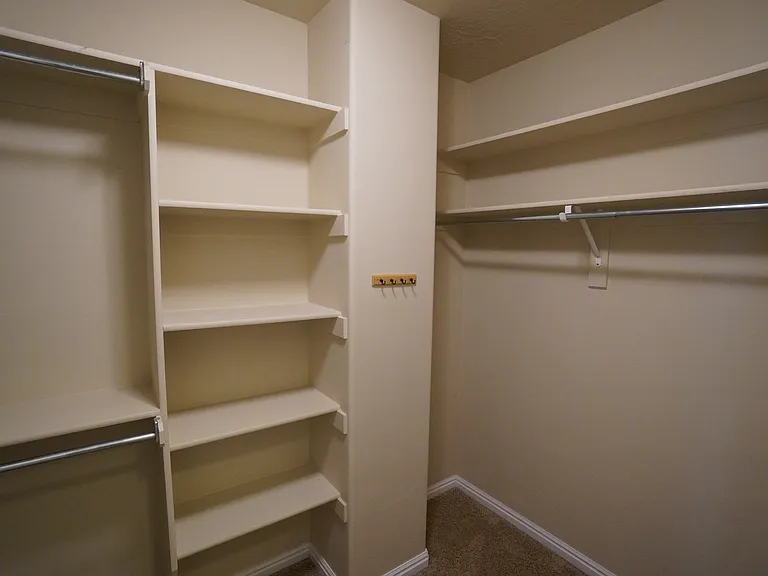 883 S Daisy Dr — Photo 12