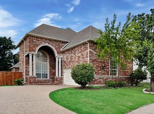 1006 Llano Trce, Irving, TX 75063